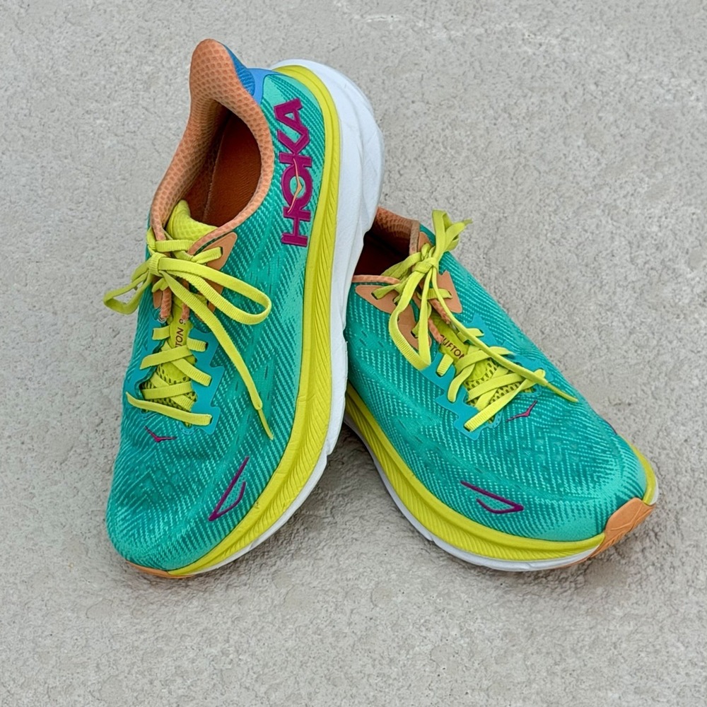 Hoka One One Clifton 9 Men's Size 9.5 D (Medium) Running Shoes